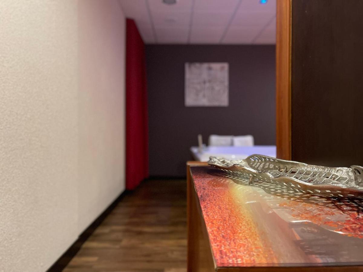 Motel Los Abedules Οβιέδο Εξωτερικό φωτογραφία