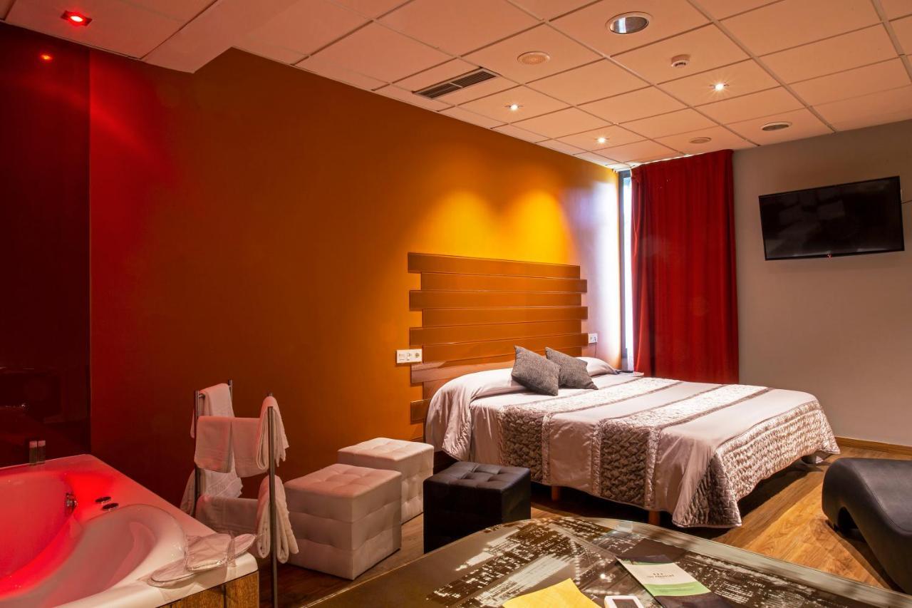 Motel Los Abedules Οβιέδο Εξωτερικό φωτογραφία