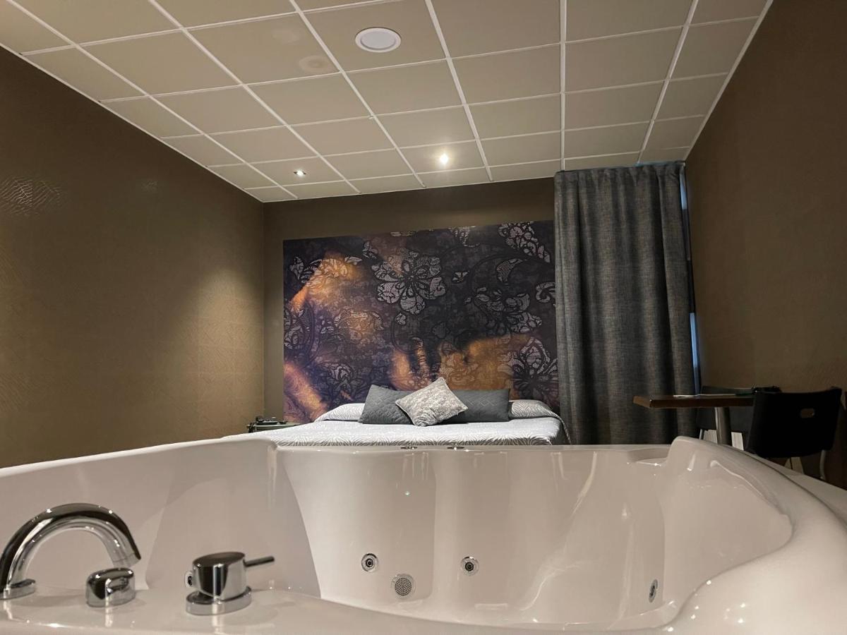 Motel Los Abedules Οβιέδο Εξωτερικό φωτογραφία