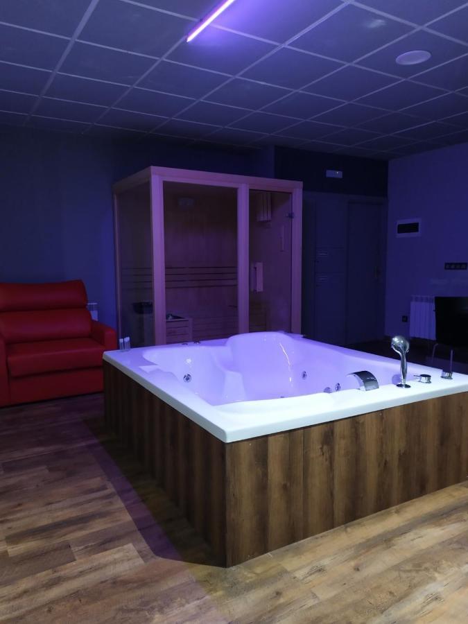 Motel Los Abedules Οβιέδο Εξωτερικό φωτογραφία