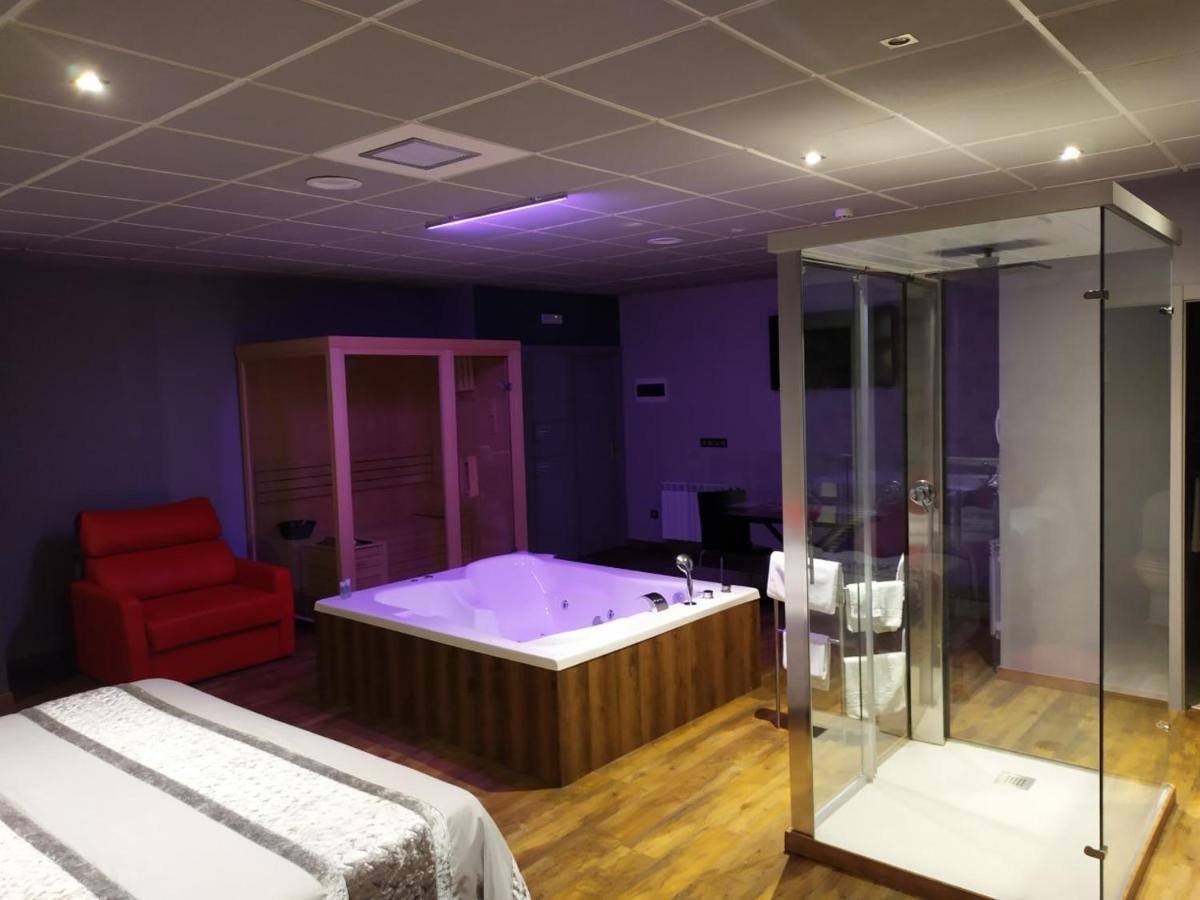 Motel Los Abedules Οβιέδο Εξωτερικό φωτογραφία