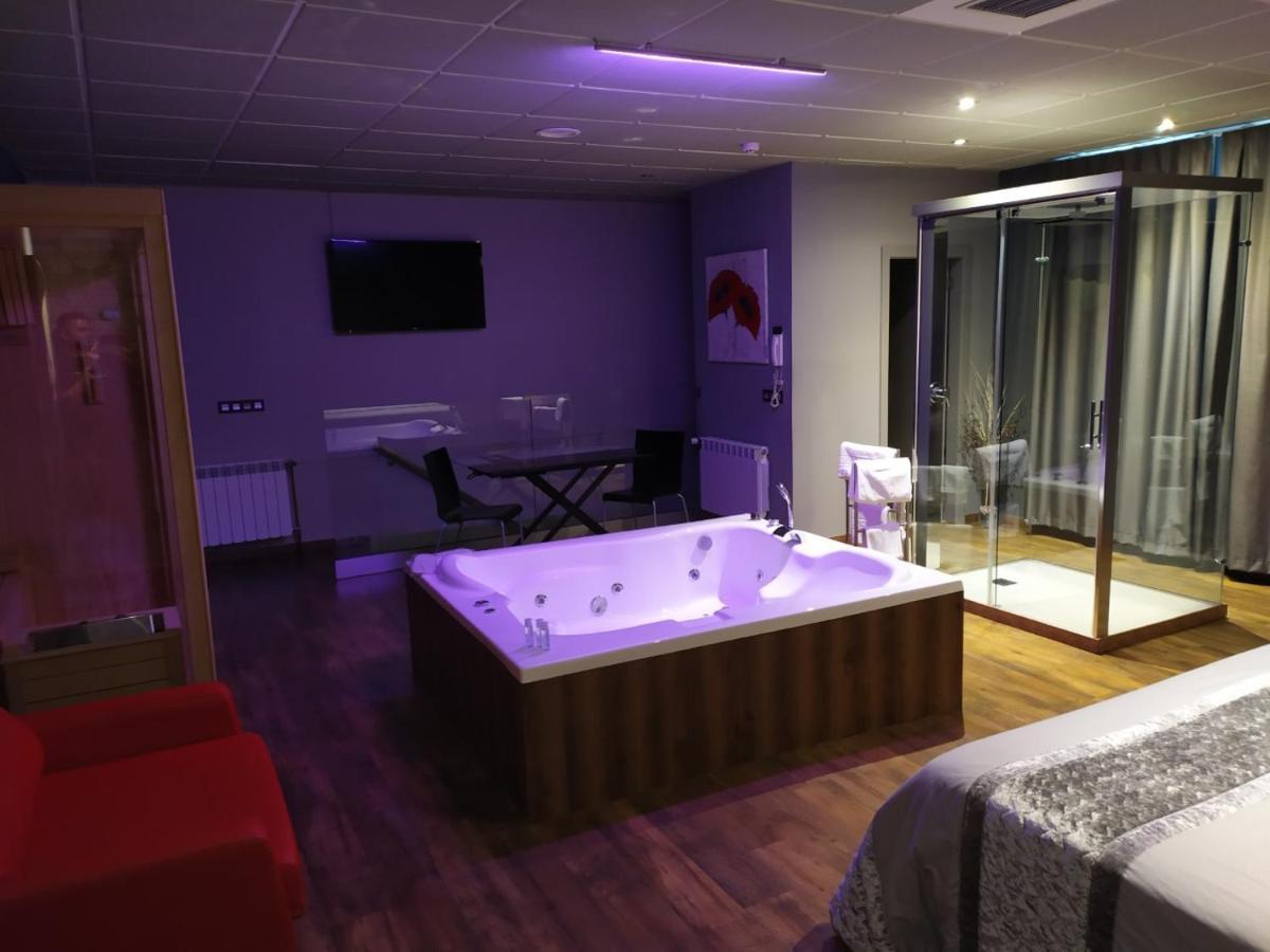Motel Los Abedules Οβιέδο Εξωτερικό φωτογραφία